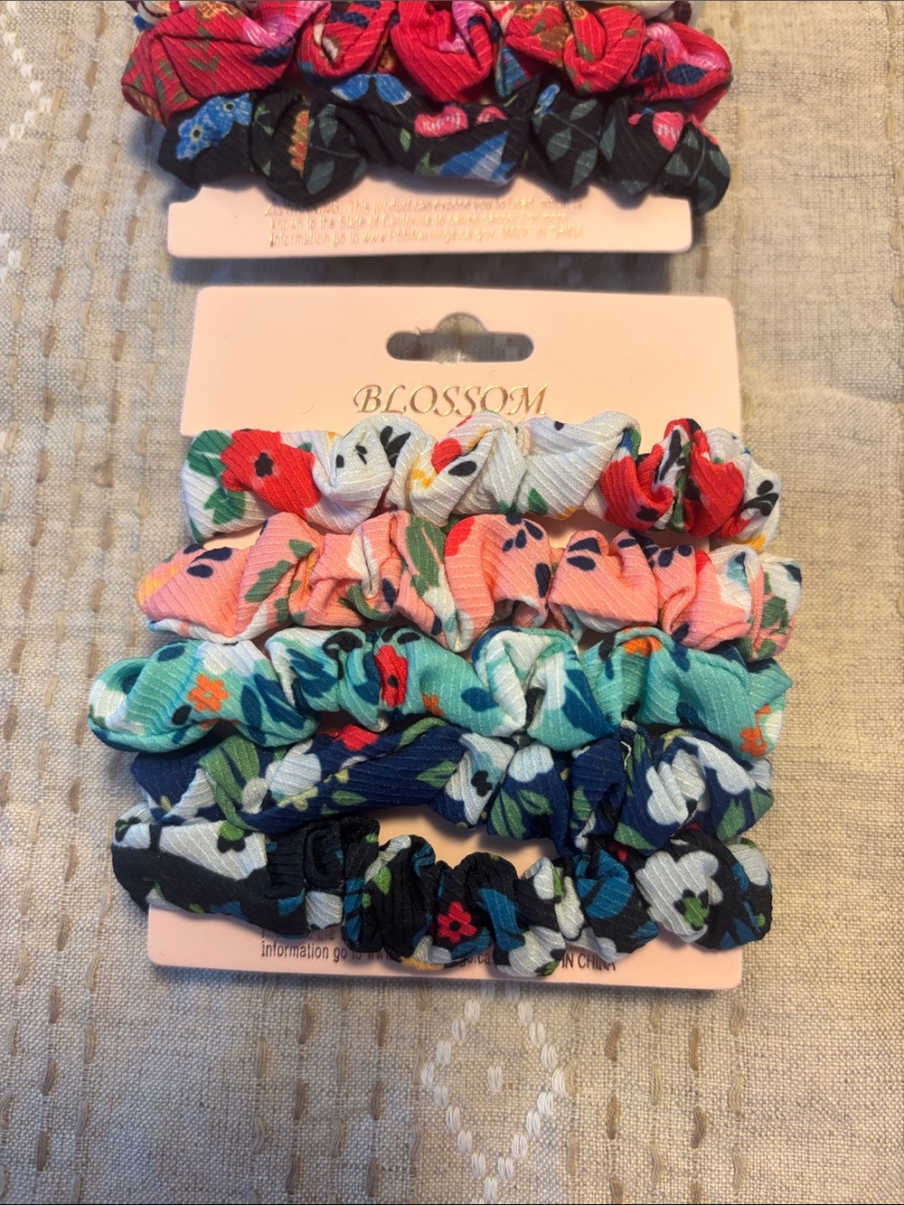 Floral & Patterned Scrunchie Set – Multi Color - Picture 5 of 5